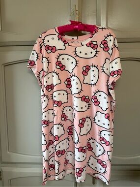Hello kitty Women XL Nightgown